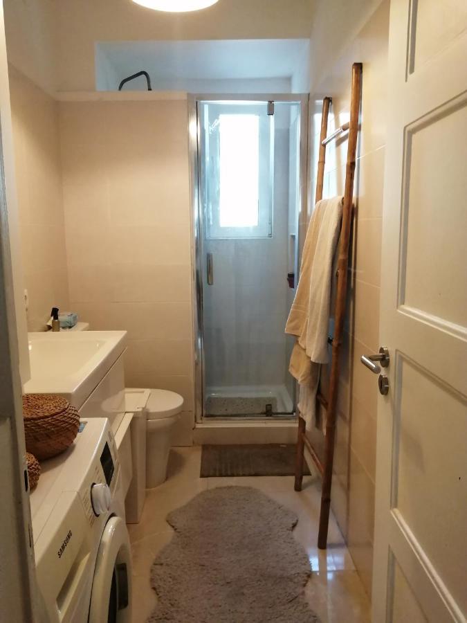 Apartamento Encantador Com Patio Lisboa Ngoại thất bức ảnh