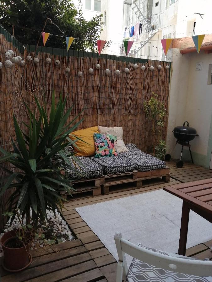 Apartamento Encantador Com Patio Lisboa Ngoại thất bức ảnh